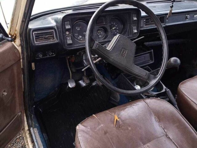 Бежевый ВАЗ 2105, объемом двигателя 1 л и пробегом 250 тыс. км за 500 $, фото 4 на Automoto.ua