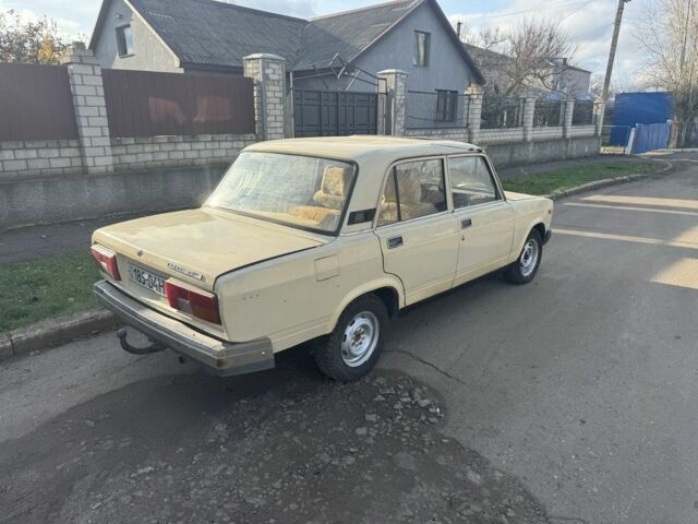 Бежевый ВАЗ 2105, объемом двигателя 1.3 л и пробегом 100 тыс. км за 850 $, фото 2 на Automoto.ua