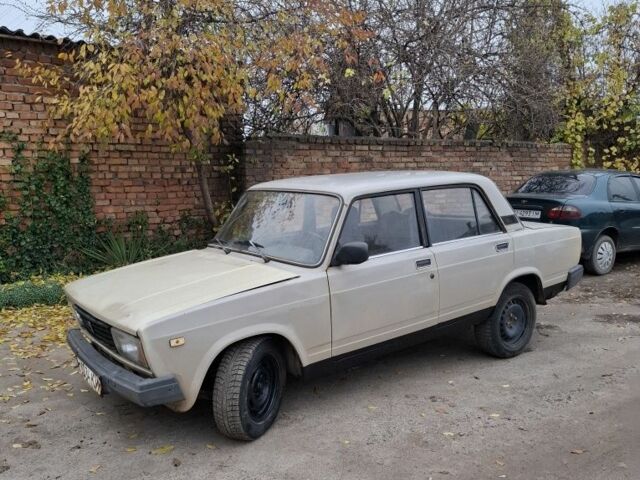 Бежевый ВАЗ 2105, объемом двигателя 1.5 л и пробегом 210 тыс. км за 595 $, фото 1 на Automoto.ua