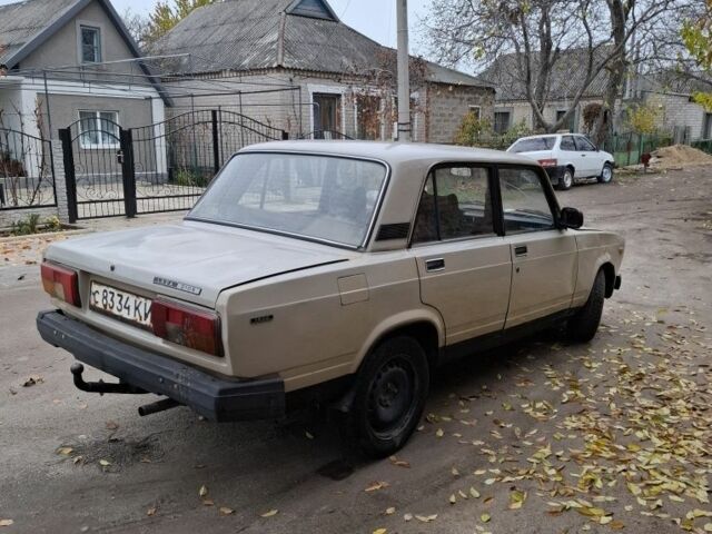 Бежевый ВАЗ 2105, объемом двигателя 1.5 л и пробегом 210 тыс. км за 595 $, фото 5 на Automoto.ua