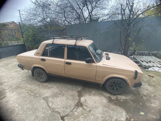 Бежевый ВАЗ 2105, объемом двигателя 0 л и пробегом 3 тыс. км за 700 $, фото 2 на Automoto.ua
