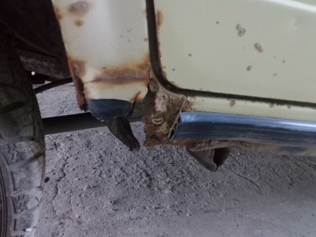 Бежевый ВАЗ 2105, объемом двигателя 0 л и пробегом 100 тыс. км за 478 $, фото 4 на Automoto.ua