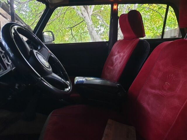 Бежевый ВАЗ 2105, объемом двигателя 0 л и пробегом 1000 тыс. км за 600 $, фото 4 на Automoto.ua