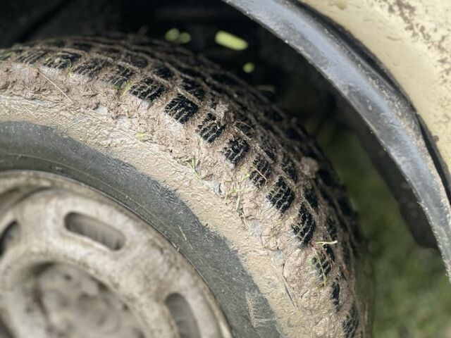 Бежевый ВАЗ 2105, объемом двигателя 1.5 л и пробегом 3 тыс. км за 521 $, фото 6 на Automoto.ua