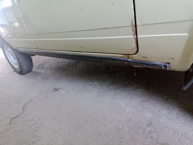 Бежевый ВАЗ 2105, объемом двигателя 0 л и пробегом 100 тыс. км за 478 $, фото 3 на Automoto.ua