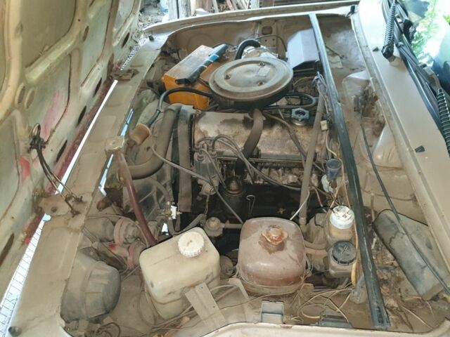 Бежевый ВАЗ 2105, объемом двигателя 0 л и пробегом 1000 тыс. км за 600 $, фото 5 на Automoto.ua