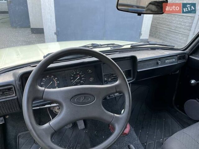 Бежевый ВАЗ 2105, объемом двигателя 0 л и пробегом 120 тыс. км за 850 $, фото 4 на Automoto.ua