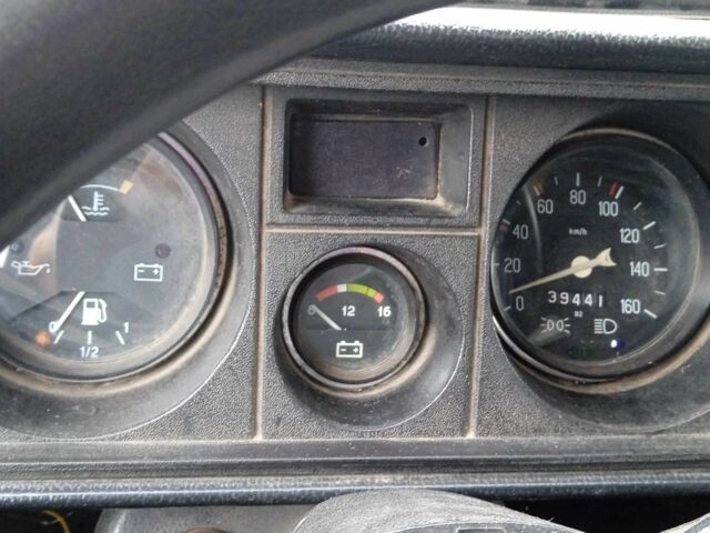 Бежевий ВАЗ 2105, об'ємом двигуна 1.6 л та пробігом 2 тис. км за 473 $, фото 2 на Automoto.ua