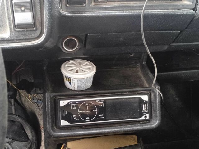 Бежевий ВАЗ 2105, об'ємом двигуна 1.6 л та пробігом 2 тис. км за 473 $, фото 1 на Automoto.ua