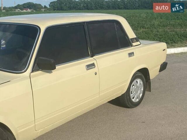 Бежевый ВАЗ 2105, объемом двигателя 1.3 л и пробегом 230 тыс. км за 1200 $, фото 8 на Automoto.ua