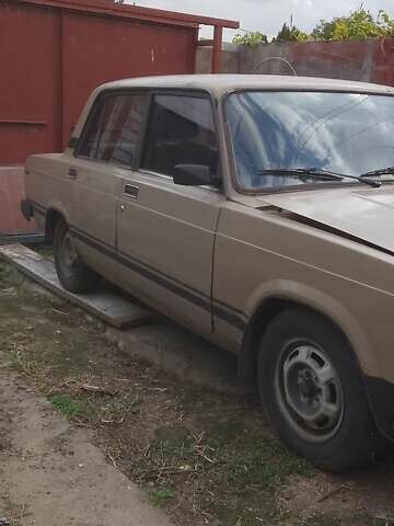 Бежевый ВАЗ 2105, объемом двигателя 1.3 л и пробегом 12 тыс. км за 400 $, фото 1 на Automoto.ua