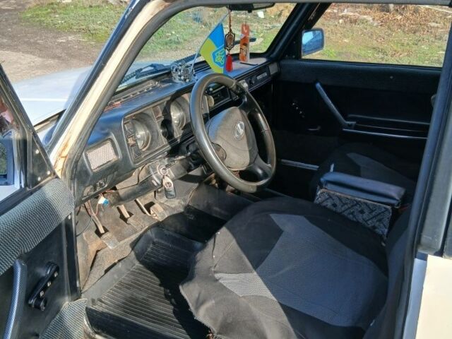 Бежевый ВАЗ 2105, объемом двигателя 1.3 л и пробегом 1000 тыс. км за 500 $, фото 3 на Automoto.ua