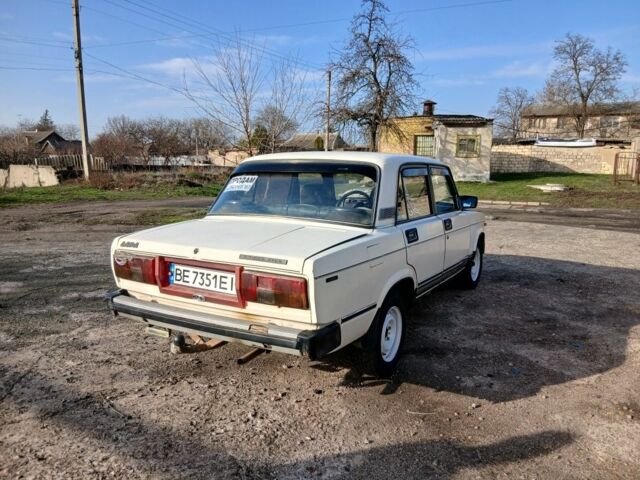 Бежевый ВАЗ 2105, объемом двигателя 1.3 л и пробегом 1000 тыс. км за 500 $, фото 1 на Automoto.ua