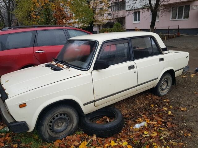 Бежевий ВАЗ 2105, об'ємом двигуна 0 л та пробігом 100 тис. км за 500 $, фото 3 на Automoto.ua