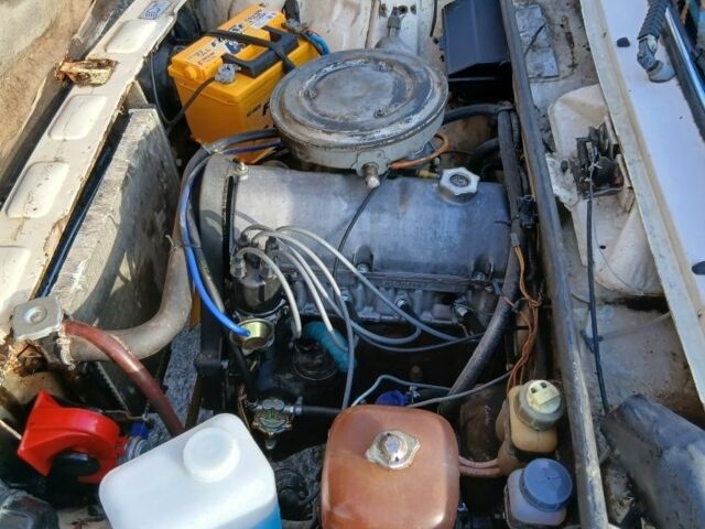 Бежевый ВАЗ 2105, объемом двигателя 1.3 л и пробегом 1000 тыс. км за 500 $, фото 5 на Automoto.ua