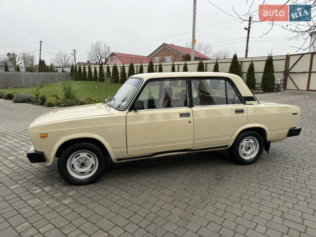 Бежевий ВАЗ 2105, об'ємом двигуна 1.5 л та пробігом 23 тис. км за 1555 $, фото 3 на Automoto.ua