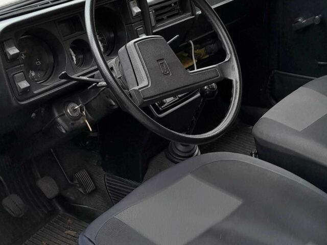 ВАЗ 2105 1990 в Соленом на Automoto.ua Бежевый ВАЗ 2105, объемом двигателя 1.2 л и пробегом 132 тыс. км за 951 $, фото 6 на Automoto.ua