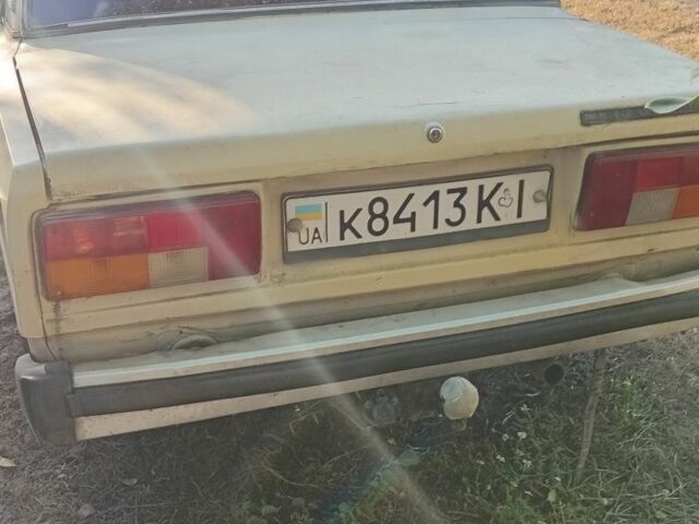 ВАЗ 2105 1990 в Фастове на Automoto.ua Бежевый ВАЗ 2105, объемом двигателя 1 л и пробегом 713 тыс. км за 404 $, фото 1 на Automoto.ua