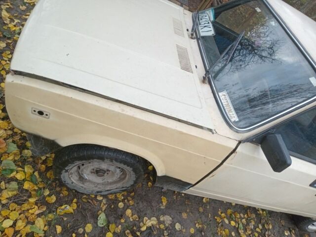 ВАЗ 2105 1990 в Фастове на Automoto.ua Бежевый ВАЗ 2105, объемом двигателя 1 л и пробегом 713 тыс. км за 404 $, фото 2 на Automoto.ua