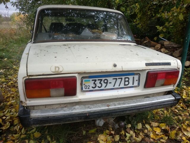 Бежевый ВАЗ 2105, объемом двигателя 1.5 л и пробегом 300 тыс. км за 650 $, фото 2 на Automoto.ua
