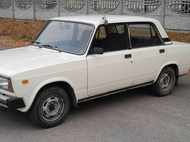 ВАЗ 2105 1990 в Соленом на Automoto.ua Бежевый ВАЗ 2105, объемом двигателя 1.2 л и пробегом 132 тыс. км за 951 $, фото 5 на Automoto.ua