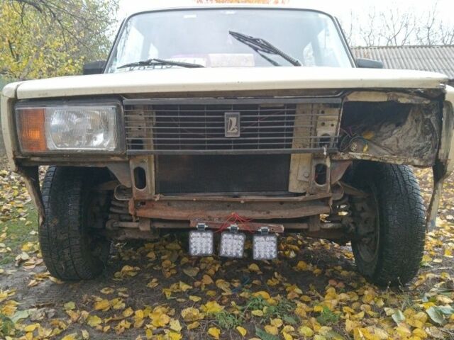 ВАЗ 2105 1990 в Фастове на Automoto.ua Бежевый ВАЗ 2105, объемом двигателя 1 л и пробегом 713 тыс. км за 404 $, фото 3 на Automoto.ua