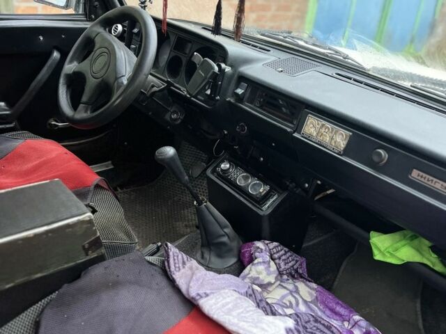 Бежевый ВАЗ 2105, объемом двигателя 1.5 л и пробегом 99 тыс. км за 473 $, фото 4 на Automoto.ua