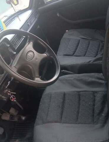 Бежевый ВАЗ 2105, объемом двигателя 1.3 л и пробегом 200 тыс. км за 1000 $, фото 7 на Automoto.ua