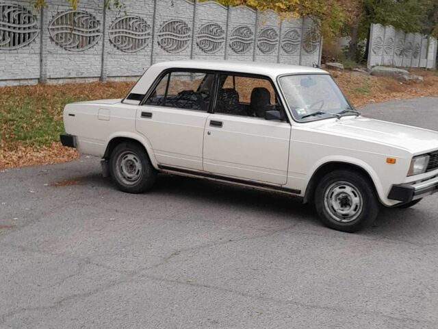 ВАЗ 2105 1990 в Соленом на Automoto.ua Бежевый ВАЗ 2105, объемом двигателя 1.2 л и пробегом 132 тыс. км за 951 $, фото 1 на Automoto.ua