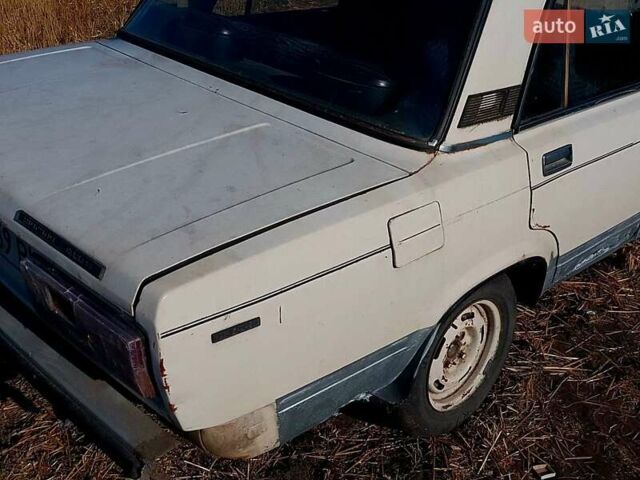 Бежевый ВАЗ 2105, объемом двигателя 1.3 л и пробегом 263 тыс. км за 290 $, фото 4 на Automoto.ua