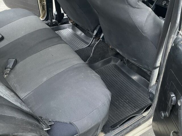 ВАЗ 2105 1991 у Полтаві на Automoto.ua Бежевий ВАЗ 2105, об'ємом двигуна 1.5 л та пробігом 60 тис. км за 723 $, фото 8 на Automoto.ua