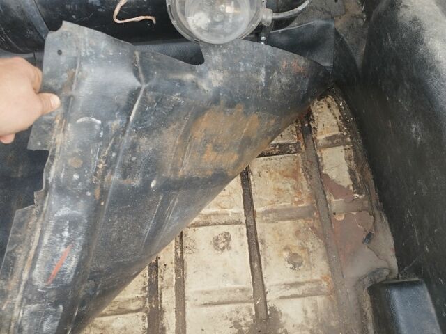 ВАЗ 2105 1991 в Вышгороде на Automoto.ua Бежевый ВАЗ 2105, объемом двигателя 1.3 л и пробегом 60 тыс. км за 601 $, фото 5 на Automoto.ua