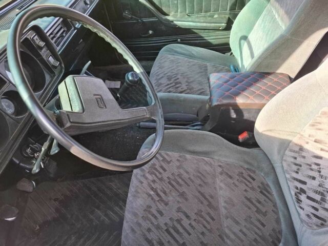 Бежевый ВАЗ 2105, объемом двигателя 1.5 л и пробегом 200 тыс. км за 500 $, фото 1 на Automoto.ua