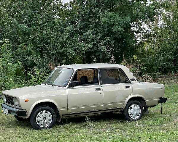 Бежевый ВАЗ 2105, объемом двигателя 1.5 л и пробегом 60 тыс. км за 550 $, фото 6 на Automoto.ua