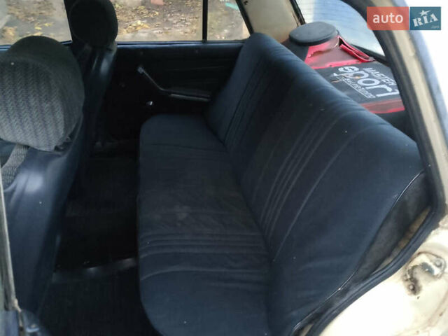 Бежевый ВАЗ 2105, объемом двигателя 1.3 л и пробегом 50 тыс. км за 500 $, фото 3 на Automoto.ua