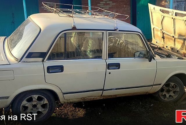 Бежевый ВАЗ 2105, объемом двигателя 1.5 л и пробегом 0 тыс. км за 500 $, фото 1 на Automoto.ua