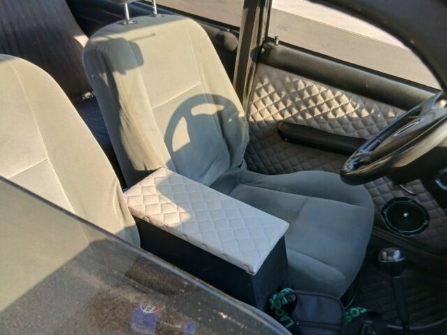 Бежевый ВАЗ 2105, объемом двигателя 1.5 л и пробегом 36 тыс. км за 1000 $, фото 4 на Automoto.ua