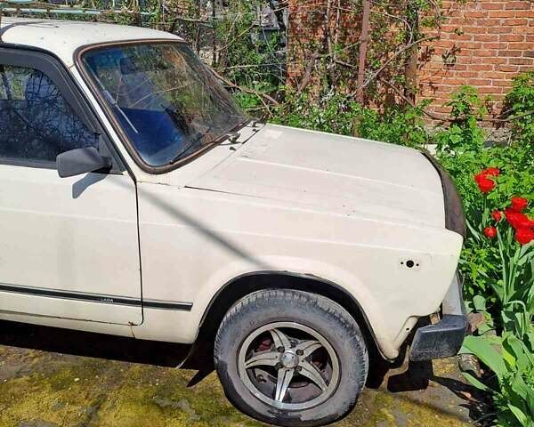 Бежевий ВАЗ 2105, об'ємом двигуна 1.2 л та пробігом 150 тис. км за 1000 $, фото 4 на Automoto.ua