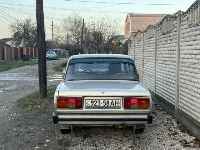 Бежевый ВАЗ 2105, объемом двигателя 1.5 л и пробегом 300 тыс. км за 355 $, фото 2 на Automoto.ua