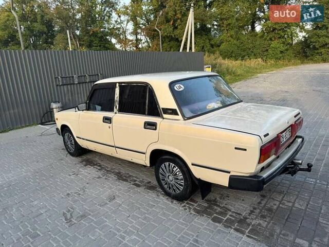 Бежевый ВАЗ 2105, объемом двигателя 1.5 л и пробегом 150 тыс. км за 1000 $, фото 6 на Automoto.ua