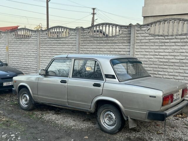 Бежевый ВАЗ 2105, объемом двигателя 1.5 л и пробегом 300 тыс. км за 355 $, фото 1 на Automoto.ua