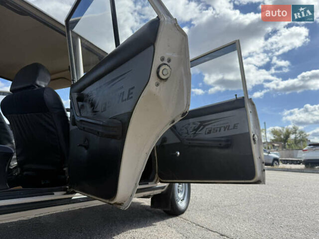 Бежевый ВАЗ 2105, объемом двигателя 1.5 л и пробегом 82 тыс. км за 1499 $, фото 16 на Automoto.ua