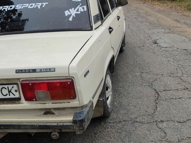 Бежевый ВАЗ 2105, объемом двигателя 1.5 л и пробегом 20 тыс. км за 700 $, фото 4 на Automoto.ua