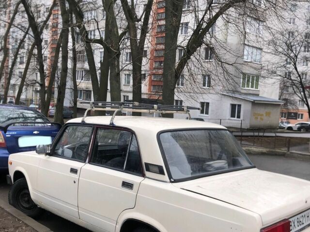 Бежевый ВАЗ 2105, объемом двигателя 1.5 л и пробегом 37 тыс. км за 800 $, фото 2 на Automoto.ua