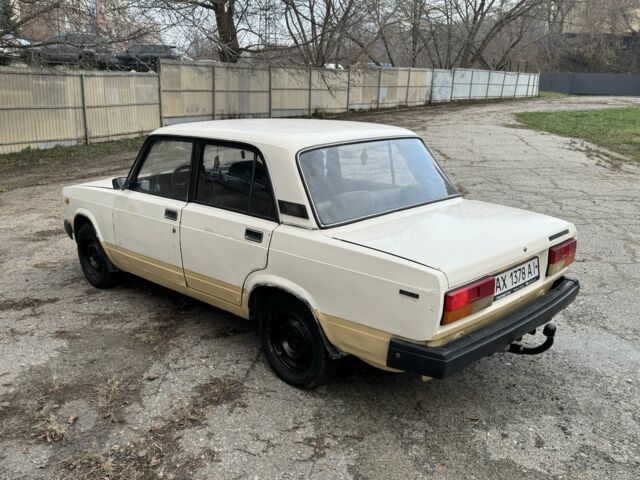 Бежевый ВАЗ 2105, объемом двигателя 0 л и пробегом 250 тыс. км за 650 $, фото 6 на Automoto.ua