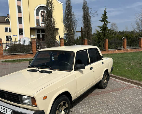 Бежевый ВАЗ 2105, объемом двигателя 1.5 л и пробегом 120 тыс. км за 1200 $, фото 1 на Automoto.ua