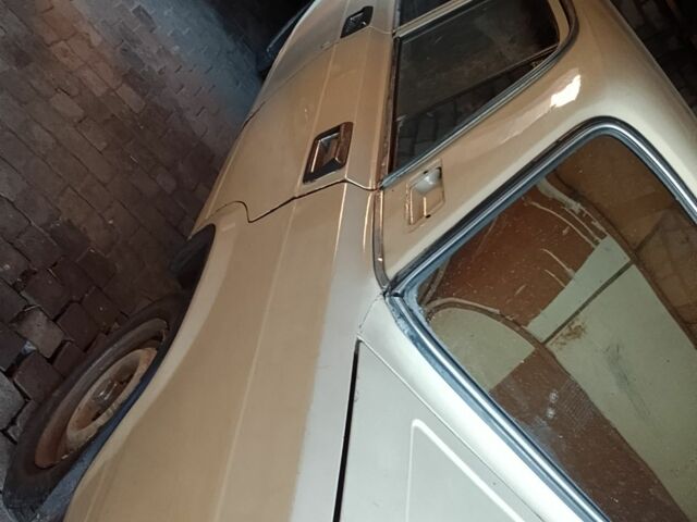 Бежевый ВАЗ 2105, объемом двигателя 0 л и пробегом 1000 тыс. км за 425 $, фото 1 на Automoto.ua