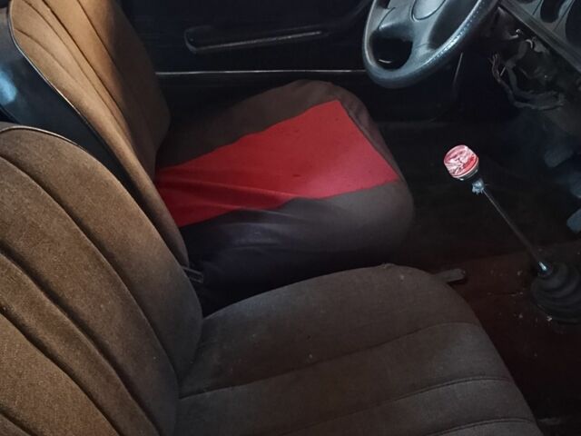 Бежевый ВАЗ 2105, объемом двигателя 0 л и пробегом 1000 тыс. км за 425 $, фото 5 на Automoto.ua