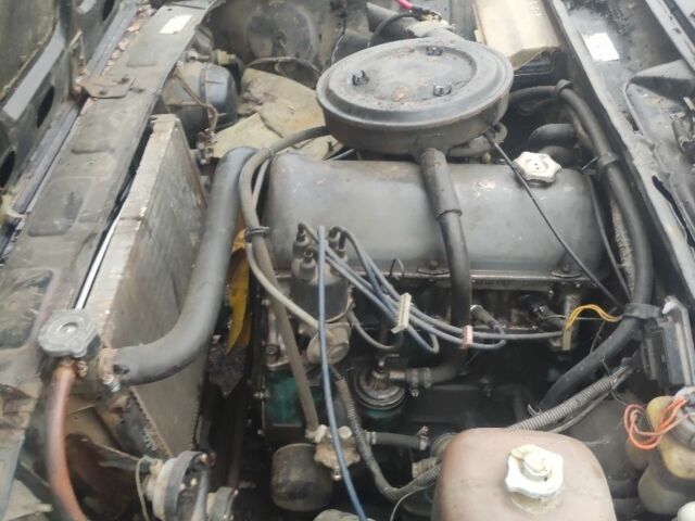 Черный ВАЗ 2105, объемом двигателя 1.3 л и пробегом 120 тыс. км за 429 $, фото 6 на Automoto.ua