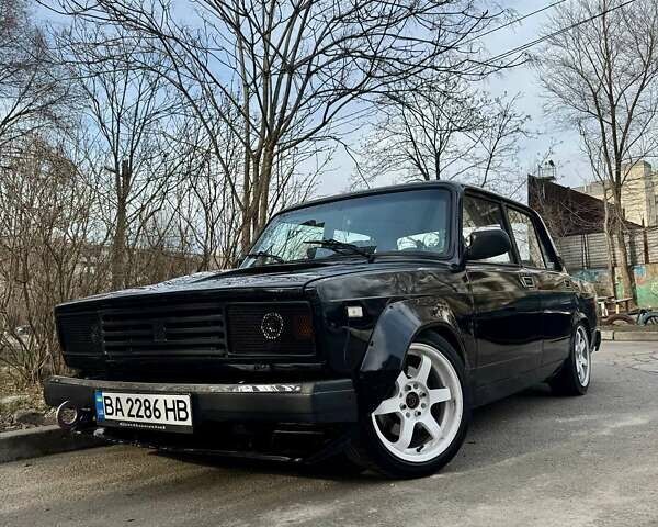 Чорний ВАЗ 2105, об'ємом двигуна 1.29 л та пробігом 200 тис. км за 4900 $, фото 1 на Automoto.ua